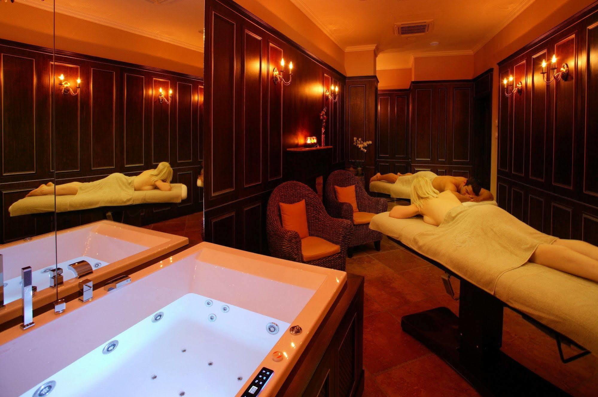 Arcadia Hotel - Marina Regia Residence มามายา ภายนอก รูปภาพ